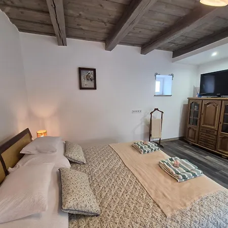 Gerendas Apartment *
